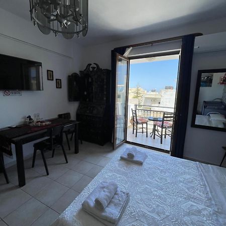 Retire Flat In The Heart Of City Heraklion Zewnętrze zdjęcie