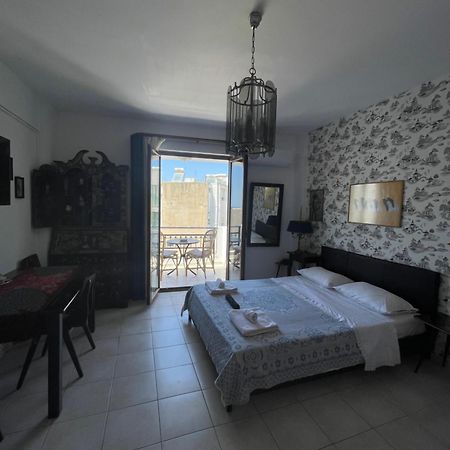 Retire Flat In The Heart Of City Heraklion Zewnętrze zdjęcie