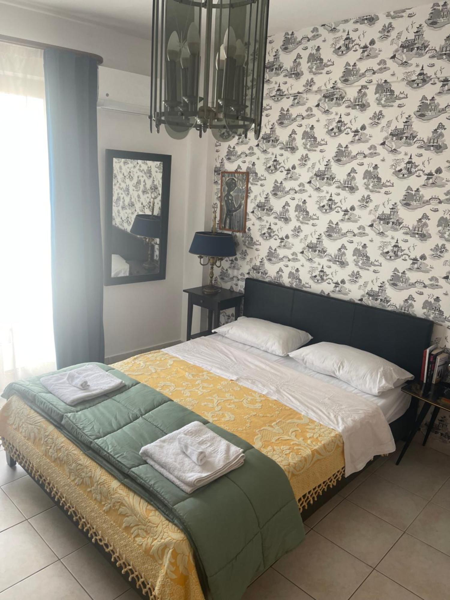 Retire Flat In The Heart Of City Heraklion Zewnętrze zdjęcie